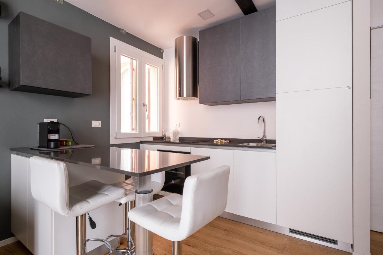 Mazzini Elegant Apartment By Wonderful Italy Bologna Luaran gambar